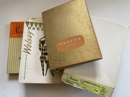 Vintage boxes shop tights - boxes,