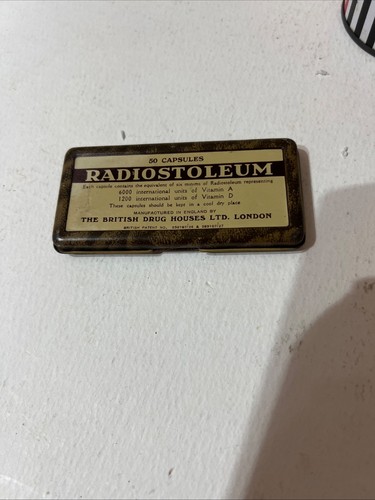 Vintage tin radiostroleum - vintage,