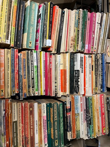 80x vintage paperback - vintage,