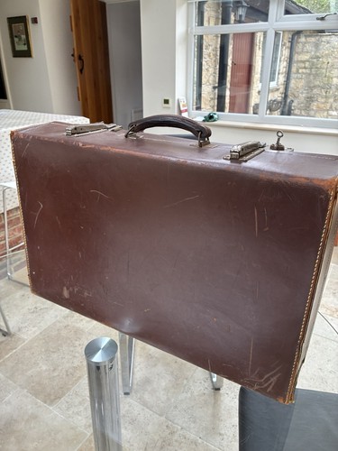 Vintage hard suitcase brown - vintage,