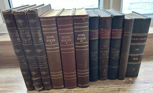 Large vintage leather bound - large,