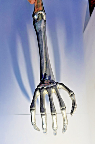 Vintage silver metal skeleton - silver,