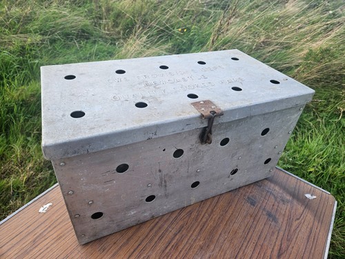 Vintage aluminium chest crate - aluminium,