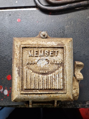 Vintage memset amp fuse box - fuse,